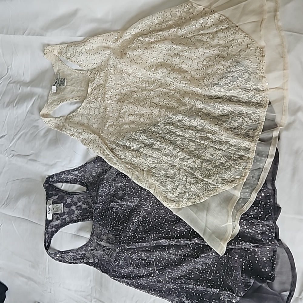 Pinky size medium cream and gray tank top set
